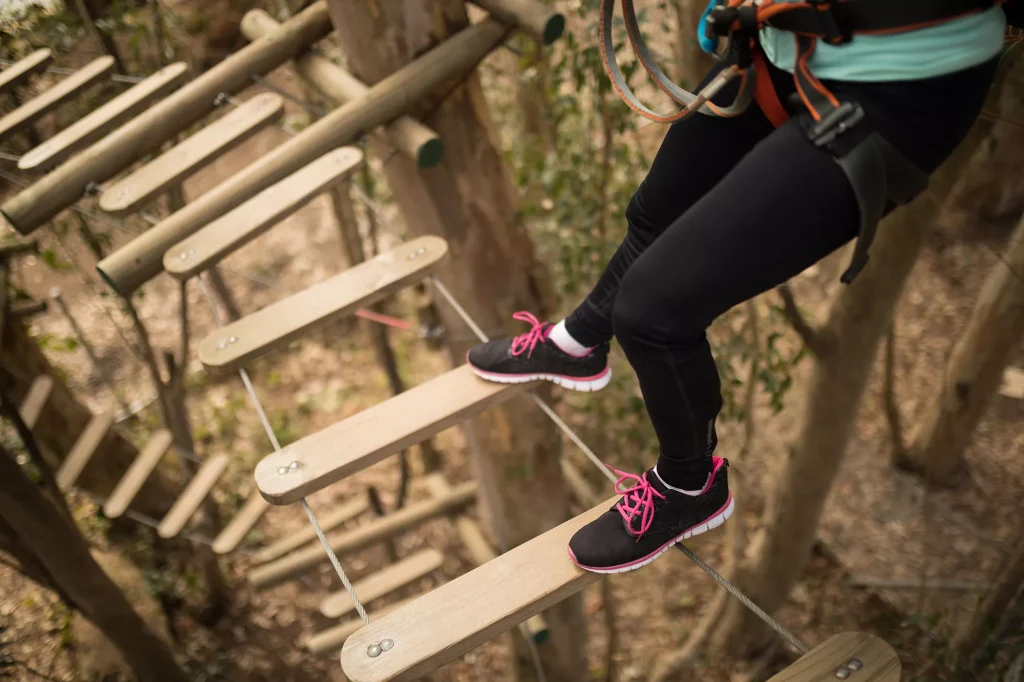 Construction de parcours aventure, accrobranche et tyrolienne - Akro Zip