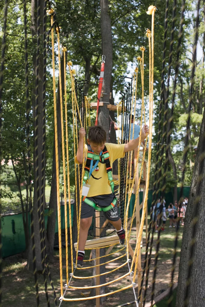 Construction de parcours aventure, accrobranche et tyrolienne - Akro Zip